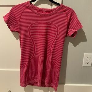 Lululemon swiftly tech short sleeve shirt